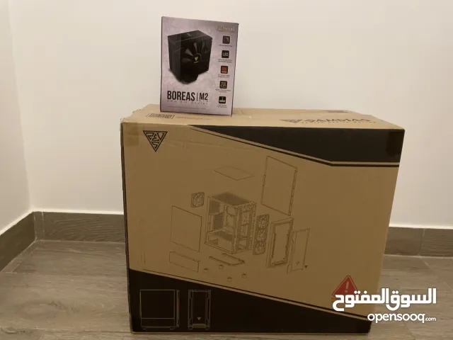 قطع كمبيوتر كيس ومبرد هوائي علية شاشة