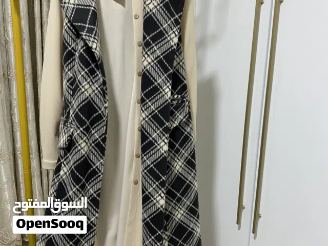 طقم شتوي  اللون بيج  سايز سمول