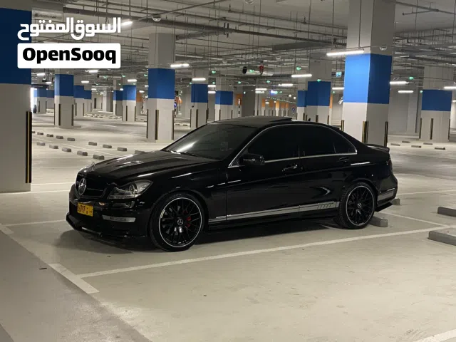 مرسيدس C350 AMG للبيع نظيفه جدا بدون اي مشاكل كل قطع غيارها وكاله وافحص وين ماتحب