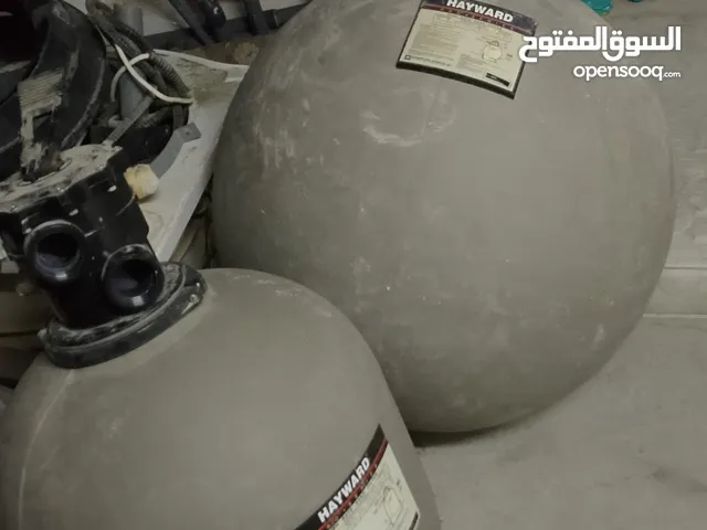 فلتر هايورد علوى مناسب للمسابح السكنية والتجارية التي تتطلب ترشيح عالي الكفاءة وطويل الأمد.