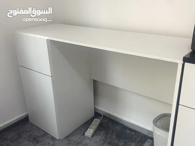 مكتب ممتاز بحالة جديدة