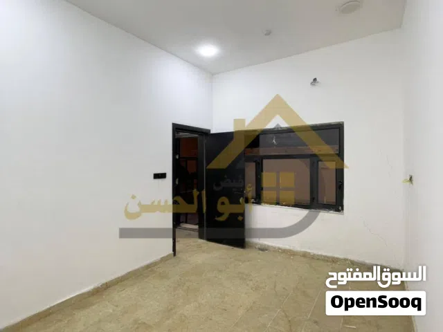 100 m2 2 Bedrooms Apartments for Rent in Basra Al-Wofood St.