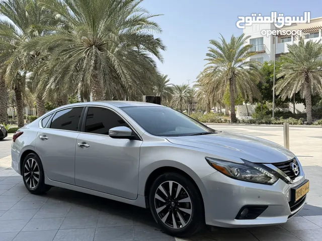 نيسان التيما بدون حوادث و مواصفات الخليج