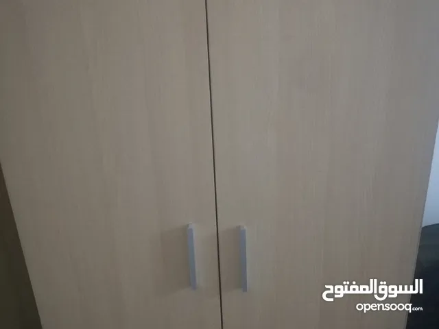 دولاب وسرير من ايكيا استعمال شهر