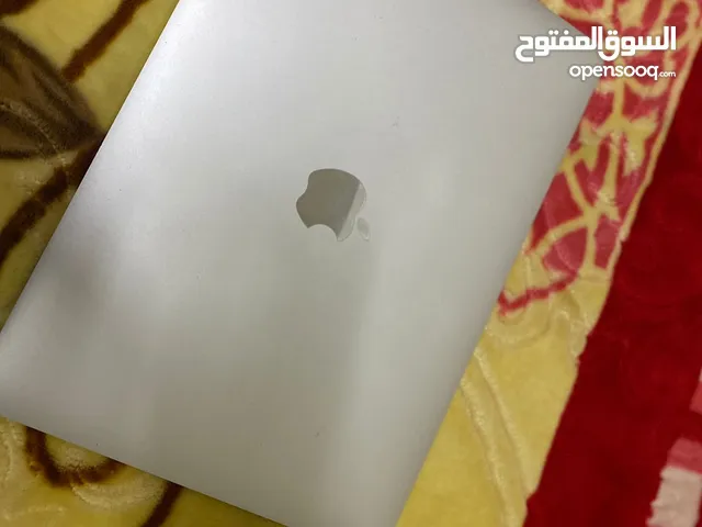 ماك بوك 2015الجهاز بده تصليح بيكلف حوالي 200