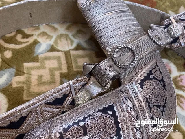 خنجر قديمه للبيع