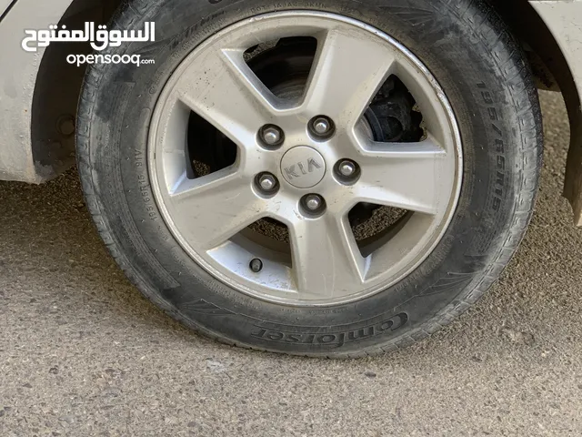 Uniroyal 15 Tyre & Wheel Cover in Tripoli