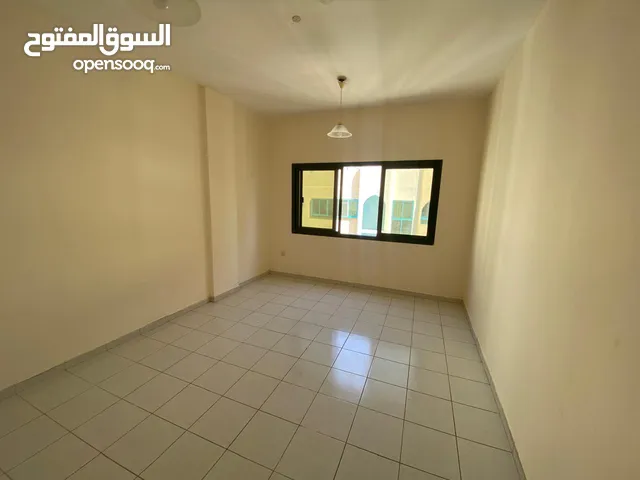 (اشرف)شقة غرفة وصالة للايجار السنوي في النهدة اطلالة مفتوحة وتشطيب سوبر ديلوكس قريب جدا من  دبي