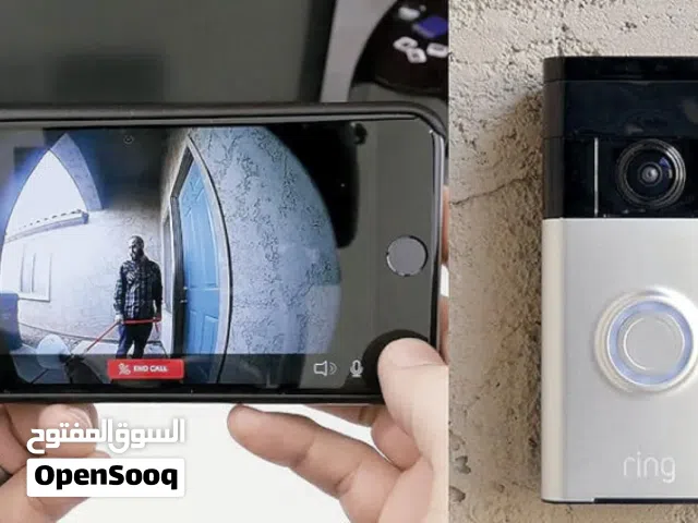 Ring Video Doorbell هو جرس باب ذكي مزود بكاميرا يتيح لك رؤية الزوار والتحدث إليهم من هاتفك