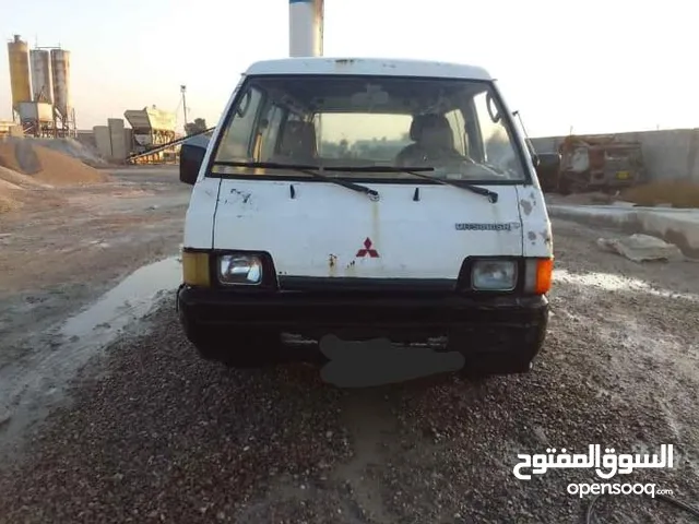 Used Mitsubishi Van in Baghdad