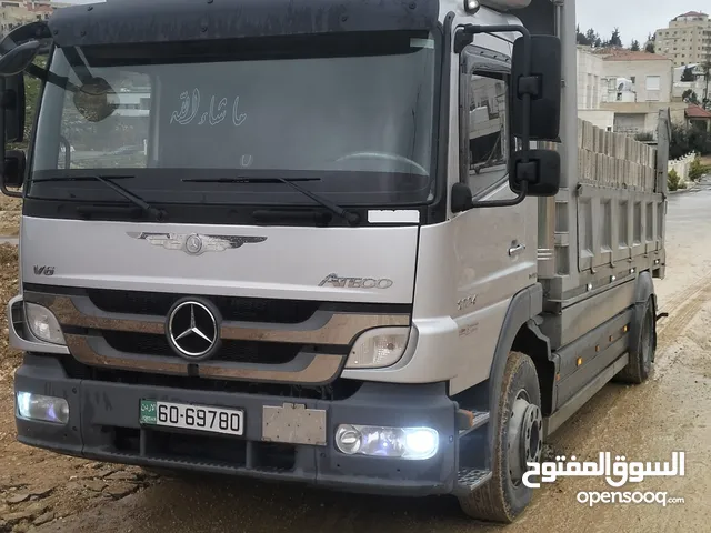 Tipper Mercedes Benz 2012 in Amman