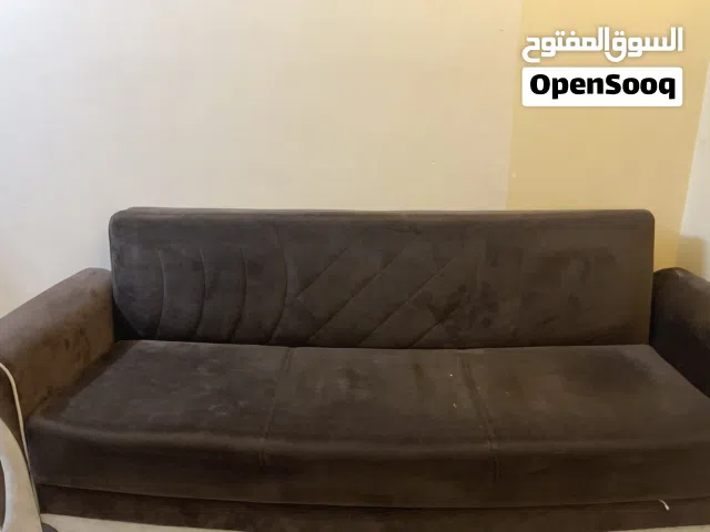 تخم بثلاث مقاعد