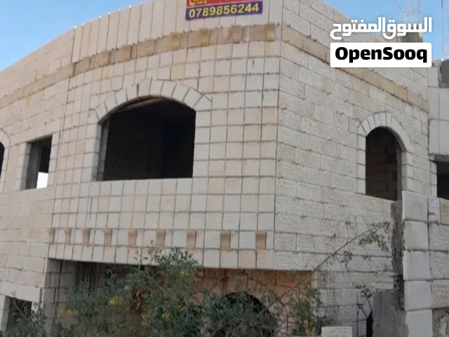 300 m2 3 Bedrooms Villa for Sale in Zarqa Graiba
