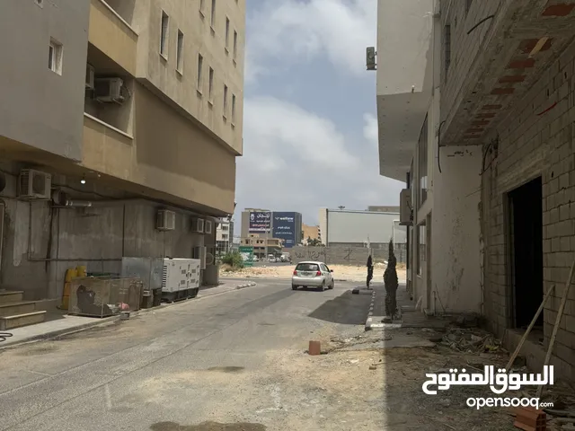 محلات ومكاتب للايجار بشارع طرابلس خلف مصرف الجمهورية