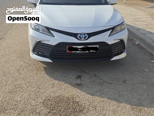 2022 toyota camry hybrid