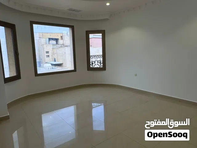 2 m2 3 Bedrooms Villa for Rent in Hawally Rumaithiya