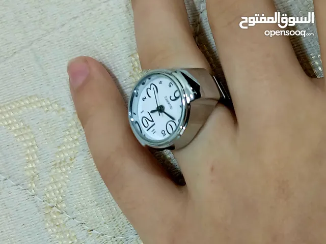 خاتم على شكل ساعة بسعر واحد دينار فقط