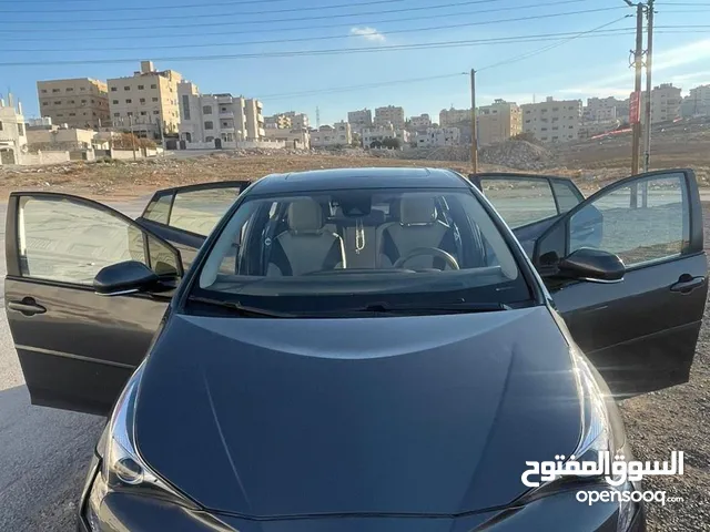 Used Toyota Prius in Zarqa