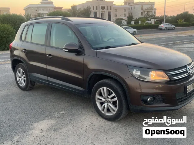 فولكسفاغن تيجوان 2013 بحالة ممتازة مع جنوط وداخل بيج شرط الفحص