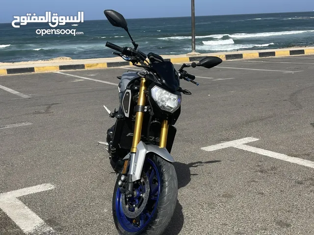 YAMAHA MT09  استراد كندي