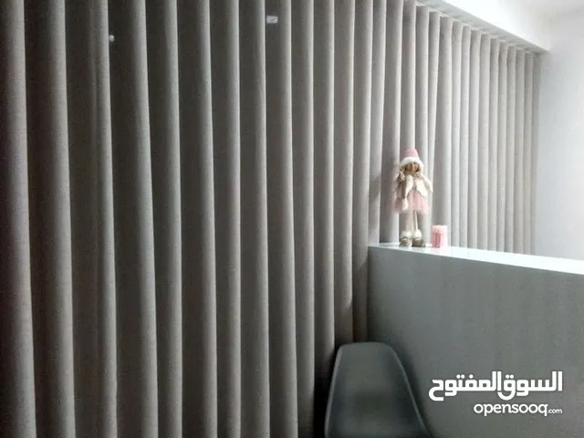"Stylish curtains, lowest prices, expert touch! ستائر أنيقة، أقل الأسعار، بلمسة احترافية!"