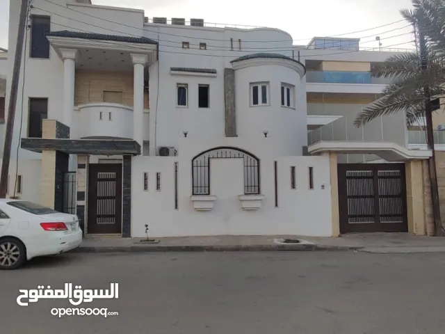 550m2 5 Bedrooms Villa for Sale in Tripoli Al-Sabaa