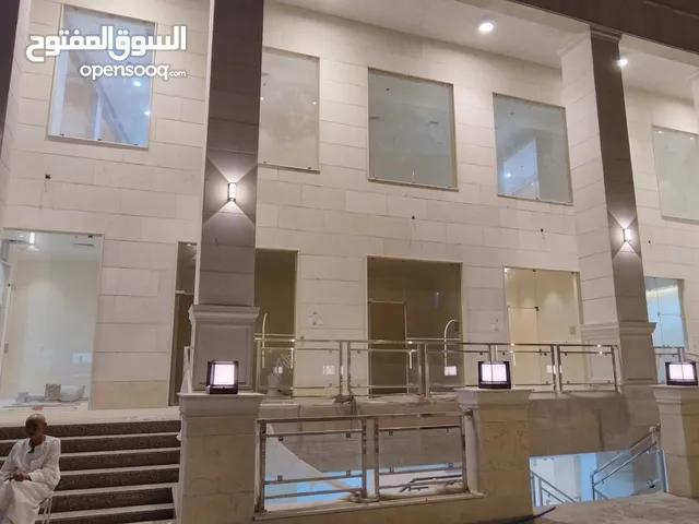 مكاتب ومحلات للايجار
