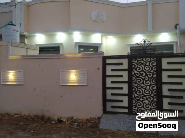 200 m2 2 Bedrooms Townhouse for Sale in Basra Abu Al-Khaseeb