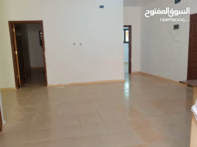 120 m2 2 Bedrooms Apartments for Rent in Benghazi AL Khalij Al Arabi St