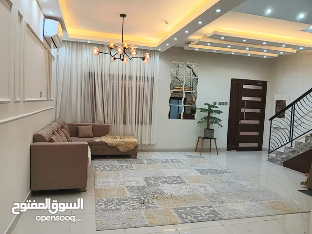 للبيع فيلا في منطقة الهملة