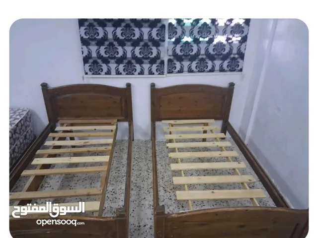 تخت شبابي مفرد ونص الاثنين 50 دينار