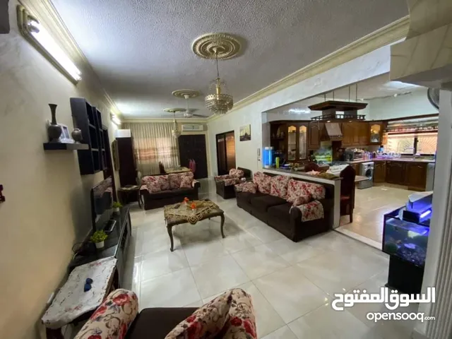 460 m2 More than 6 bedrooms Villa for Sale in Amman Al Hashmi Al Shamali