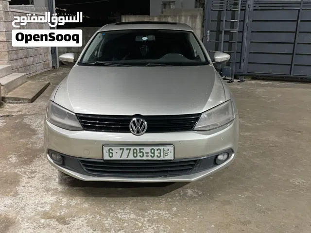 2012 Volkswagen Jetta Standard