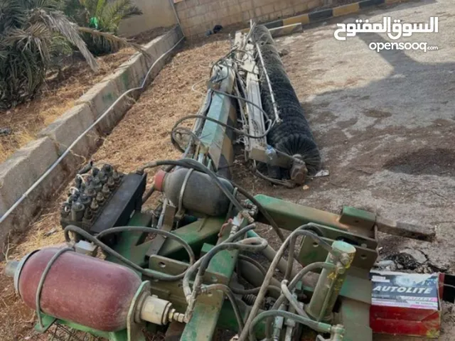 ماكنة تنظيف طاقة شمسية