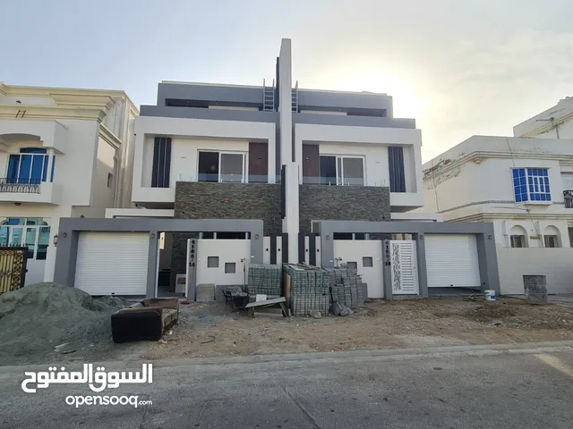 400 m2 5 Bedrooms Villa for Sale in Muscat Azaiba