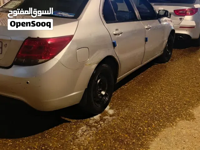 2018 بيجو 405