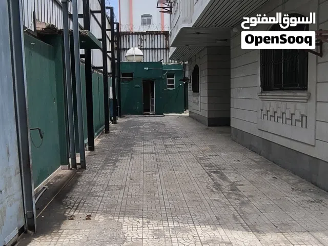 500 m2 More than 6 bedrooms Villa for Rent in Aden Other