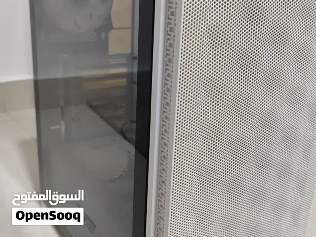 كيس ابيض مع المراوح