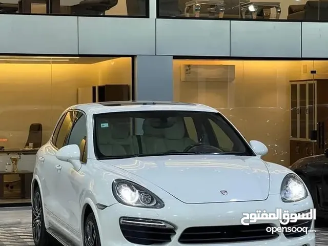 Porsche Cayenne 2012 in Jeddah