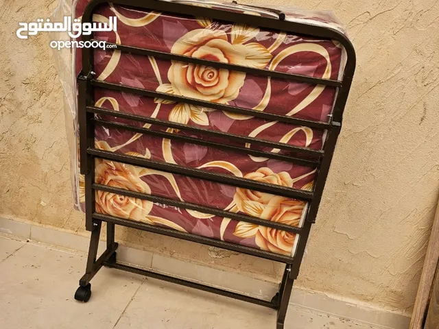 تخت حديد طوي