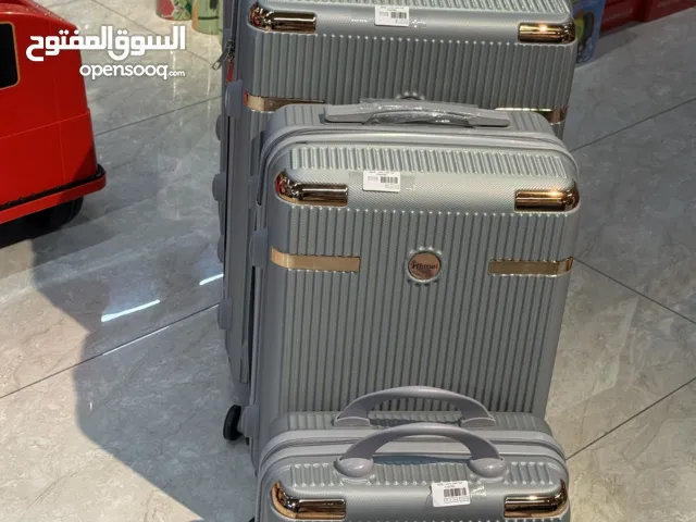 طقم شنط سفر فخم وأنيق – تصميم عصري وجودة عالية