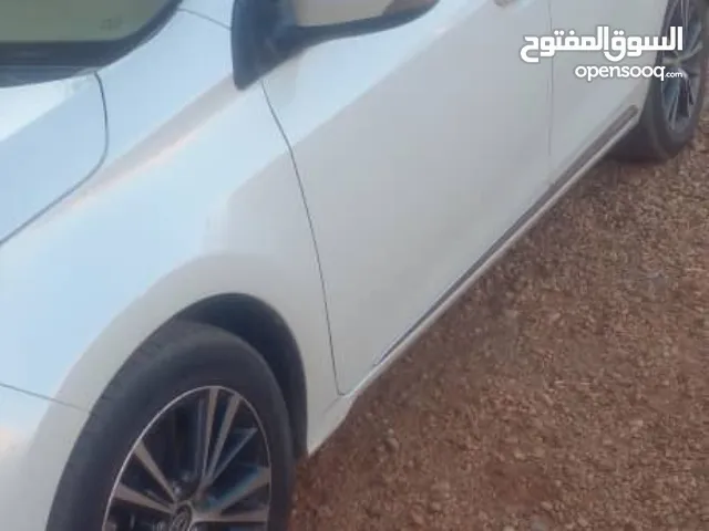 Toyota:  ماركة : Corolla  موديل : 2017 فئة :  GLI