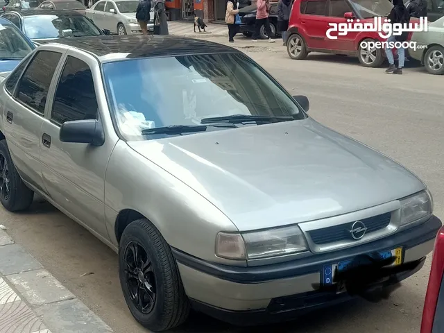 Used Opel Vectra in Alexandria