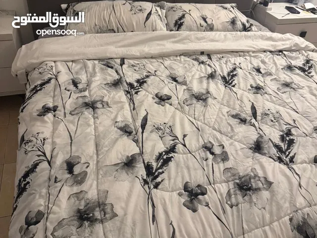 سرير 200*180 مع الفرش