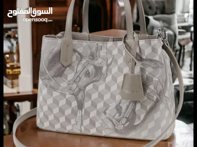 Beige Louis Vuitton for sale  in Central Governorate