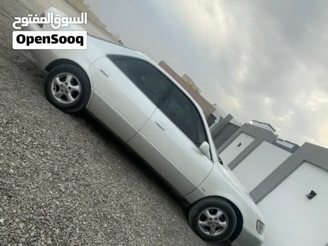 لكزس ES 300 موديل 2001