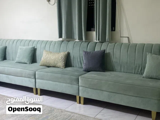 للبيع كنب بحالة جيدة