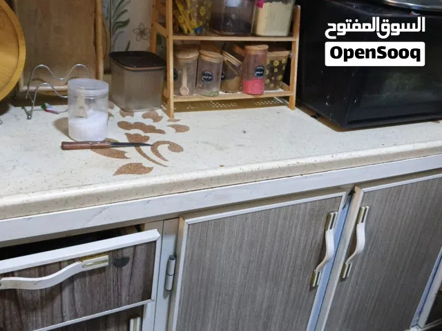 كاونتر المنيوم نضيق كله مرمر