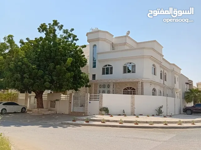 120 m2 2 Bedrooms Apartments for Rent in Muscat Al Mawaleh