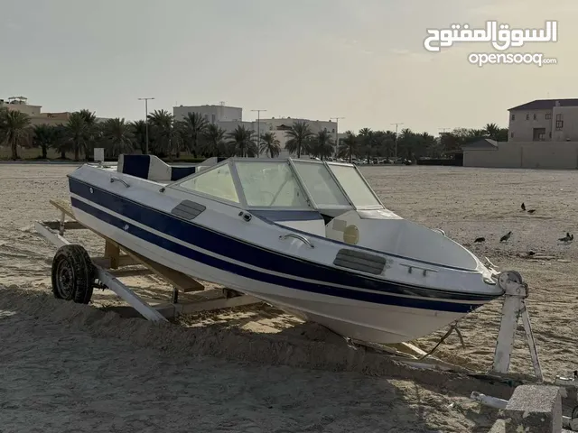 بوت امريكي 16 قدم بدون محركات مع القالوصه